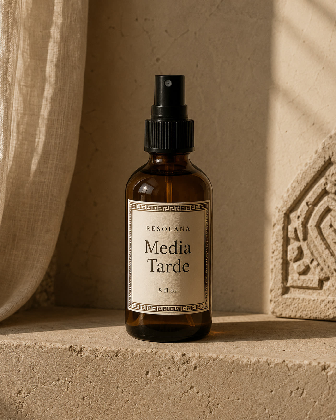 Media Tarde 8 fl oz amber glass linen and room mist